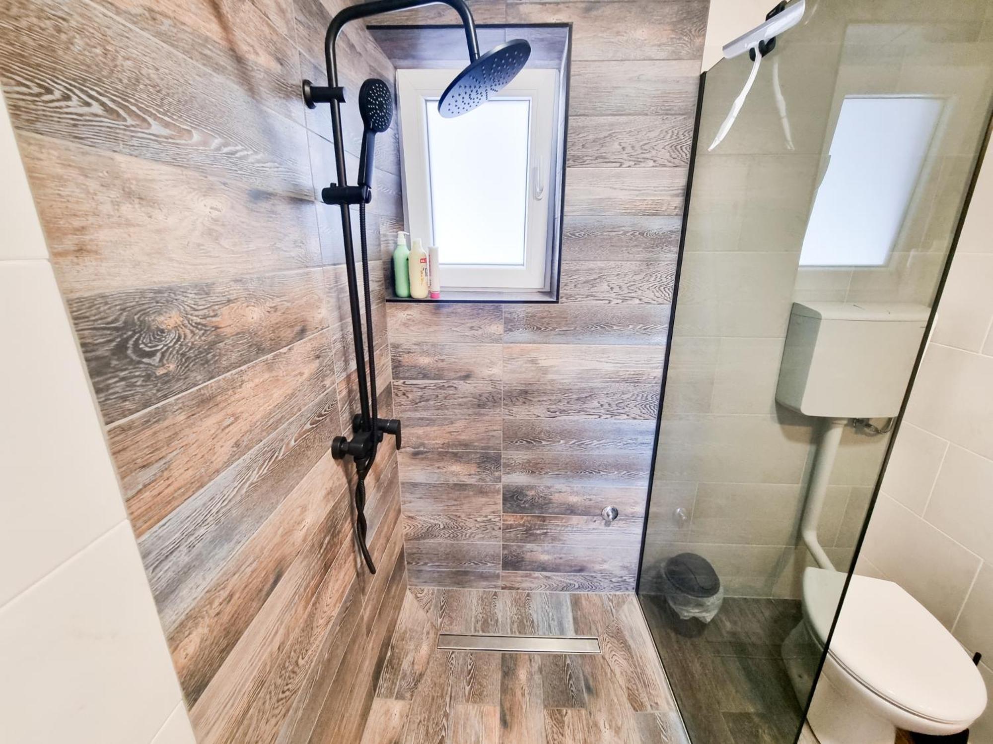 Apartmani 1 Pinezici Esterno foto