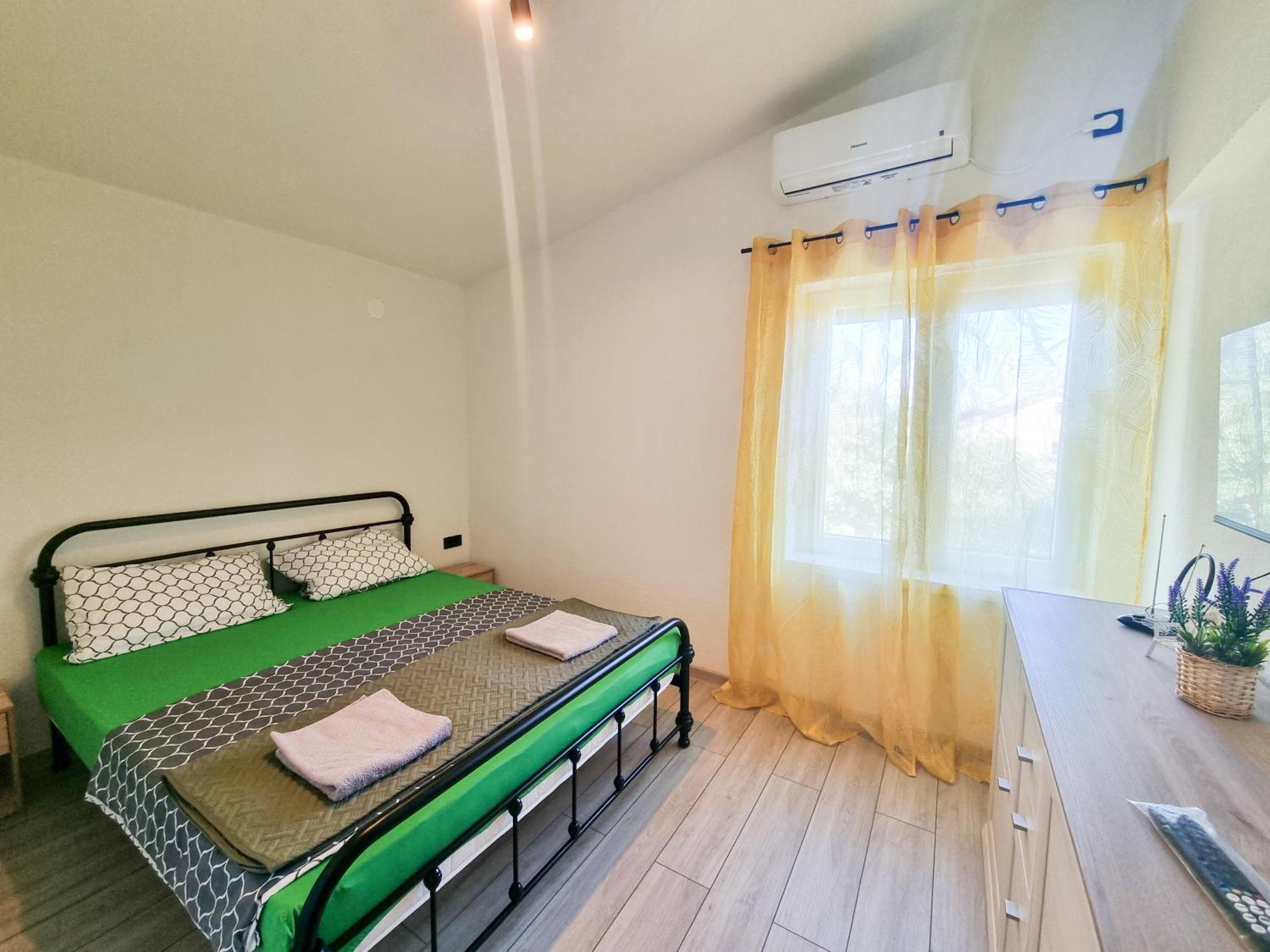 Apartmani 1 Pinezici Esterno foto