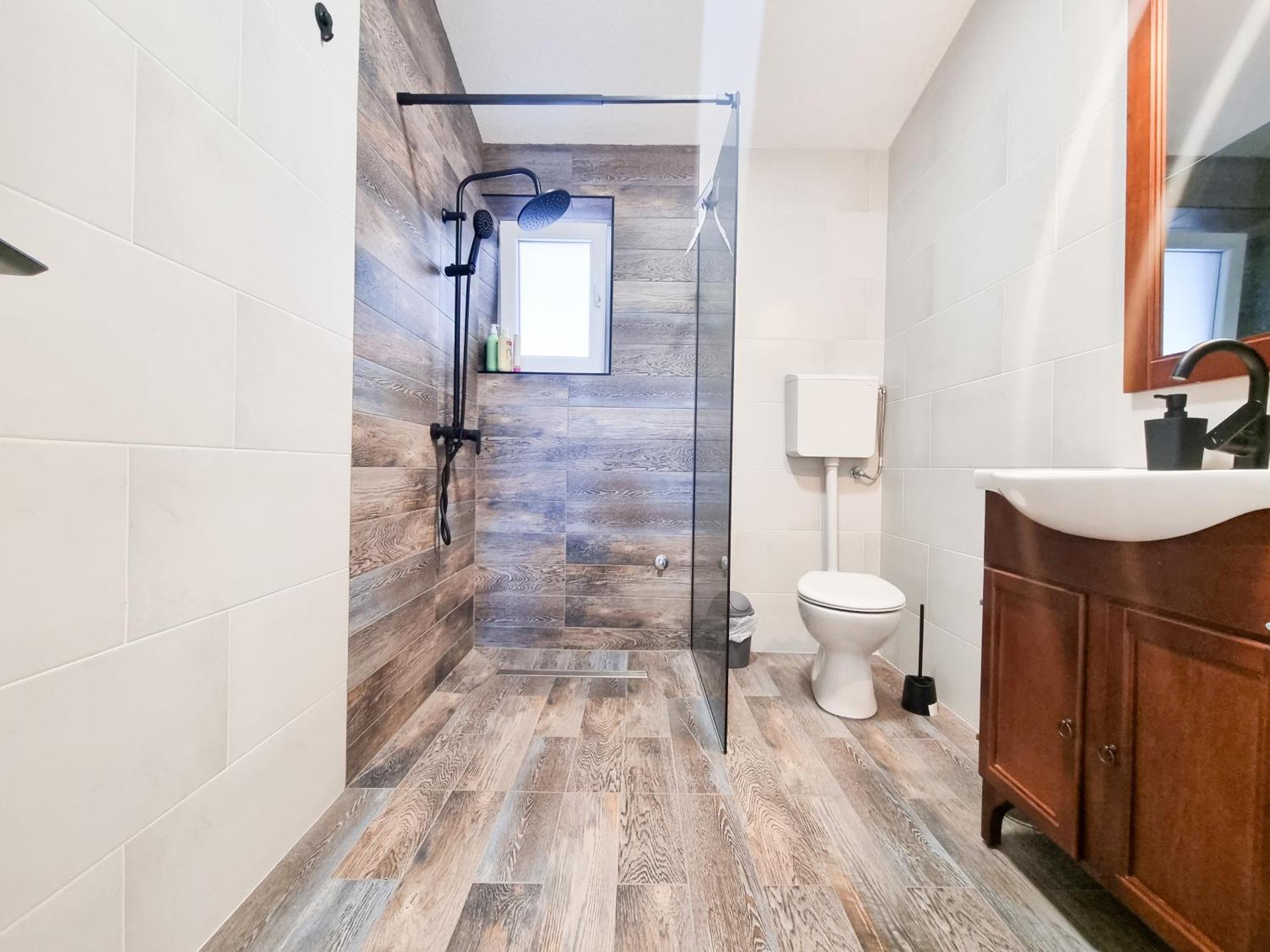 Apartmani 1 Pinezici Esterno foto