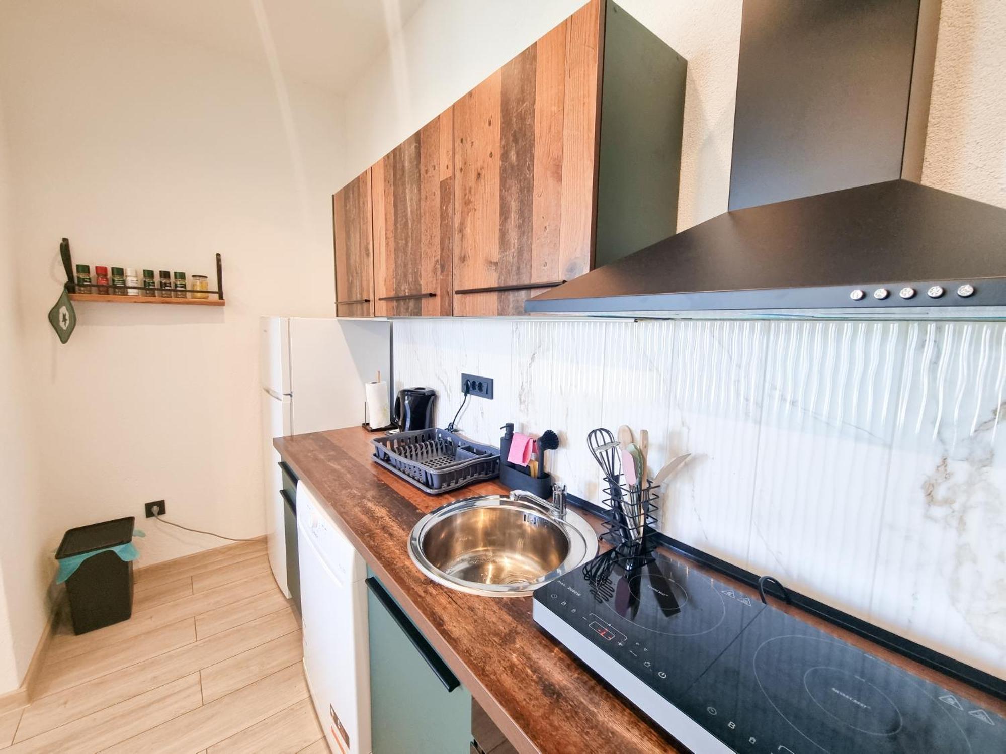Apartmani 1 Pinezici Esterno foto